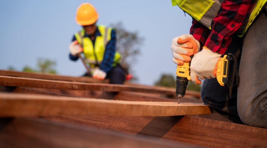 Expert Emergency Roof Repairs services in Crescent City, FL